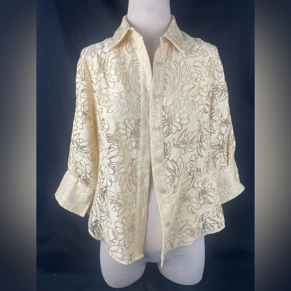 GRACIA Lace sheer 3/4 sleeve beige /light yellow Top Sz Small